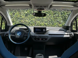 BMW i3 BMW i3 120Ah 42 kWh, PANO, NAVI, CRUISE, LED, ECC-AIRCO, CAMERA, STOELVERWARMING, LICHTMETAAL 18