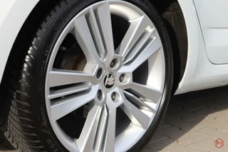 Škoda Octavia Skoda Octavia Combi 2.0 TSI RS DSG 220 PK / 1e eig / Stoelverwarming / Cruise / Xenon - afbeelding nr 55