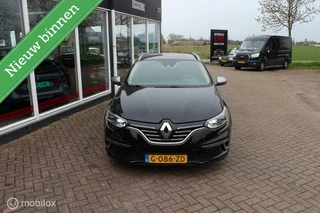 Renault Mégane Estate Renault Megane Estate 1.3 TCe GT-Line Led/17Inch/Sportstoelen - afbeelding nr 2