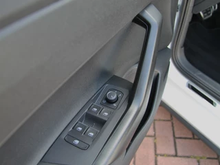 Volkswagen Polo Volkswagen Polo 1.0 TSI 110pk DSG R-Line | Acc | Lane | Camera - afbeelding nr 35