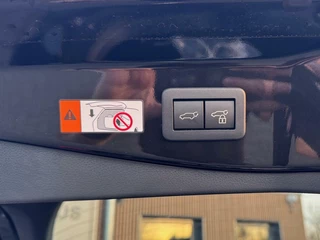 Toyota C-HR Toyota C-HR 2.0 Plug-In Hybrid 220 First Edition / nieuw! - afbeelding nr 12