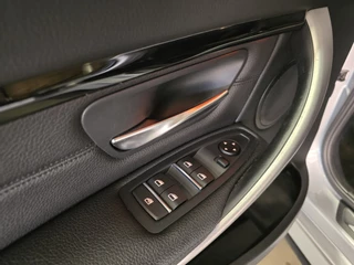 BMW 3 Serie BMW 3-serie 330e High Executive M Sport Leder Sch.dak Navi Clima LM NAP! - afbeelding nr 4