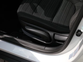 Kia Stonic Kia Stonic 1.0 T-GDi MHEV DynamicPlusLine I Trekhaak I Navi - afbeelding nr 17