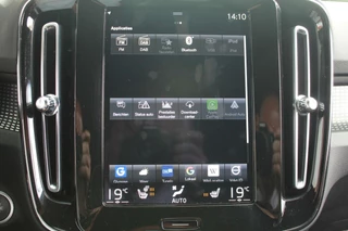 Volvo XC40 Volvo XC40 T4 Recharge R-Design | Stoelverwarming | Parkeercamera | BLIS | Pilot Assist | Electr. Stoelen | Glossy Black | Keyless - afbeelding nr 47