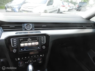 Volkswagen Passat Volkswagen Passat Variant 1.8 TSI Highline - afbeelding nr 24