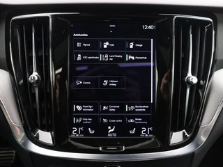 Volvo V60 Volvo V60 T6 PLUG-IN HYBRID R-DESIGN SCHUIFDAK ACC KEYLESS 19INCH STOELVER - afbeelding nr 21