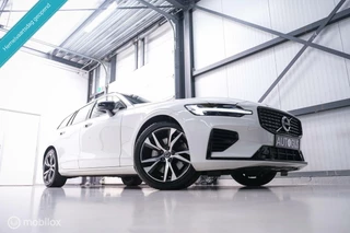 Volvo V60 Volvo V60 2.0 T8 Recharge AWD R-Design | NL auto | DAB+ | CarPlay | Adaptive | Blis | Rijklaar | - afbeelding nr 13
