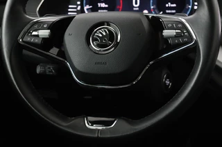Škoda Octavia Skoda Octavia 1.0 TSI Business Edition | Leder |  Stoelverwarming | Trekhaak | Adaptive cruise | Carplay | Climate control | Parkeerhulp - afbeelding nr 9