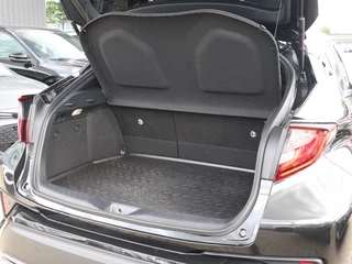 Toyota C-HR Toyota C-HR 2.0 Hybrid Dynamic I Camera I Dodehoekdetectie - afbeelding nr 7