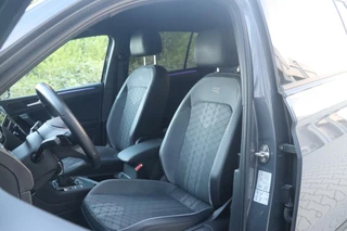 Volkswagen Tiguan Volkswagen Tiguan 1.5 TSI 2x R-Line ACC IQ Black Garantie - afbeelding nr 17