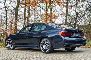 BMW 7 Serie BMW 7-serie 750i xDrive M Sport B&W Massage 360c 21'' Laser - afbeelding nr 54