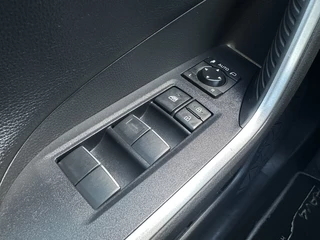 Toyota RAV4 Toyota RAV4 2.5 Hybrid Dynamic: SUV met Klasse & Karakter! - afbeelding nr 15