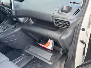 Citroën Berlingo Citroen Berlingo 1.6 BlueHDI Club Airco Cruise Carplay Trekhaak Imperiaal Pdc - afbeelding nr 27