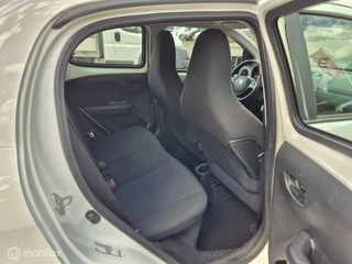 Peugeot 108 Peugeot 108 1.0 e-VTi Automaat, Carplay, LED, Airco, NAP! - afbeelding nr 10