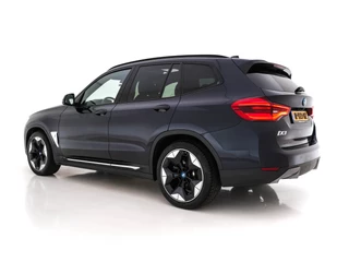 BMW iX3 (INCL-BTW) *PANO | ADAPTIVE-CRUISE | HARMAN/KARDON-AUDIO | FULL-LEATHER | MEMORY-PACK | DIGI-COCKPIT | BLIS | SURROUND-VIEW | SPORT-SEATS | KEYLESS | NAVI-FULLMAP | 20''ALU* - afbeelding nr 4