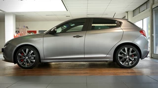 Alfa Romeo Giulietta Alfa Romeo Giulietta 1.750 Turbo Veloce | Sportstoelen | | Xenon | | 240 pk | - afbeelding nr 4