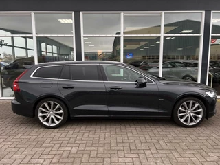 Volvo V60 Volvo V60 2.0 T6 Twin Engine AWD Momentum Pro | 340 PK | Stoelverwarming | Cruise Control | Achteruitrijcamera | Apple Carplay | Navi | Botspreventie | - afbeelding nr 3