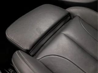 BMW 2 Serie BMW 2 Serie Gran Tourer 220i Executive Sportline 192Pk Automaat (PANORAMADAK, GROOT NAVI, HEAD-UP DISPLAY, LEDEREN SPORTSTOELEN, SFEERVERLICHTING, LED KOPLAMPEN, ELEK ACHTERKLEP, NIEUWSTAAT) - afbeelding nr 26
