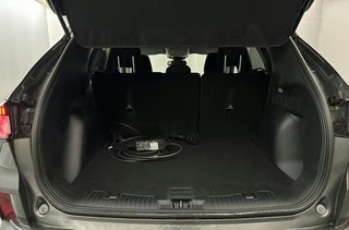 Ford Kuga Ford Kuga 2.5 PHEV Titanium 225pk | Winterpack | Trekhaak | 1.500kg Trekgewicht | SYNC 3 Navigatie - afbeelding nr 8