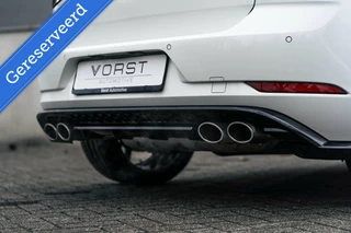 Volkswagen Golf Volkswagen Golf 2.0 TSI 4Motion R Pano Camera ACC - afbeelding nr 14