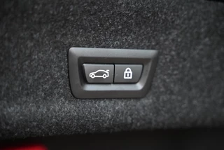 BMW 3 Serie BMW 3-serie 330i M-Sport Individual - Nappaleer - 360 Camera - Adaptive Cruise Control - Stuurverwarming - Keyless Entry - Schuifd - afbeelding nr 43