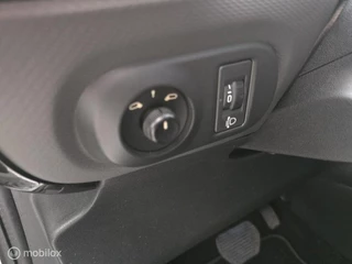 Citroën C4 Cactus Citroen C4 Cactus 1.2 e-VTi Shine Camera. Navi. Apple carplay - afbeelding nr 14