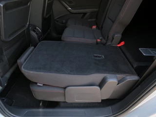 Volkswagen Touran Volkswagen Touran 1.2 TSI CON. SERIES ,,SOUND'' / Camera / Wegklap.haak / Stoelverwarming / - afbeelding nr 38