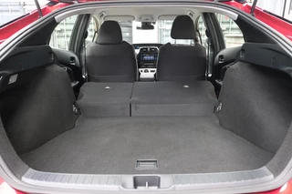 Toyota Prius Toyota Prius 1.8 122PK Hybrid Aspiration Automaat | Bluetooth | - afbeelding nr 32