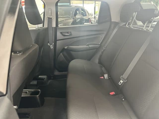 Suzuki Swift Suzuki Swift 1.0 Boosterjet Hybride Stijl [ ADAPT. CRUISE I 112 PK I APPLE CA - afbeelding nr 6