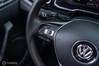 Volkswagen Polo Volkswagen Polo 1.0 TSI DSG R-LINE PANO VIRTUAL ACC NAVI CAM - afbeelding nr 31