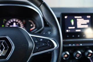 Renault Clio Renault Clio 1.0 TCe 90 Intens Navi Clima Camera Cruise DAB+ PDC CarPlay NL-Auto NAP! - afbeelding nr 13