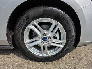 Ford Focus Ford Focus 1.0 EcoBoost, 1e Eig! Carplay! Trekhaak! Zondag OPEN! - afbeelding nr 12