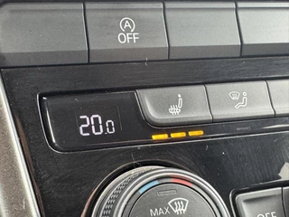 Volkswagen T-Roc Volkswagen T-ROC 1.5 TSI Sport Led Adaptive cruise Climate control Navigatie Pdc voor+achter DAB - afbeelding nr 30