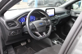 Ford Focus Ford Focus Wagon 2.3 EcoBoost ST-3 | Automaat 280pk! | Dubbele Wielset | Panoramadak | Winter Pack | Adaptive cruise control | Adaptive LED | Head up Display | Camera | - afbeelding nr 7
