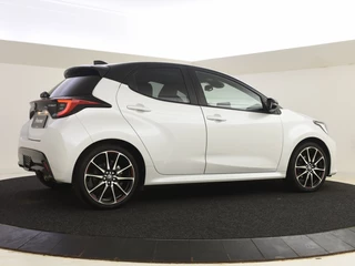 Toyota Yaris Toyota Yaris 1.5 Hybrid GR Sport | Panoramadak | PDC V+A | Stuur en Stoelverw - afbeelding nr 7