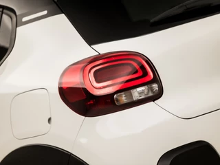 Citroën C3 Automaat (APPLE CARPLAY, GROOT NAVI, CAMERA, STOELVERWARMING, GETINT GLAS, SPORTSTOELEN, CRUISE, LANE ASSIST, NIEUWE APK, NIEUWSTAAT) - afbeelding nr 27