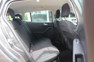 Ford Focus Ford Focus Wagon 1.0 EcoBoost Trend Edition Business / Apple CarPlay / Navigatie / Parkeerhulp V+A / Keyless / 16'' / Sportstoelen / Cruise Control - afbeelding nr 11