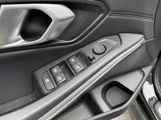 BMW 3 Serie BMW 3 Serie 320i M-Sport,1e Eig,Half Leer,LED,Carplay,Dealer OH,Lane Ass., - afbeelding nr 9