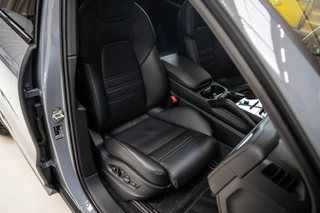 Porsche Cayenne Porsche Cayenne Coupé 3.0 E-Hybrid | SportDesign | InnoDrive | Trekhaak | PASM | Matrix | SportChrono | BOSE - afbeelding nr 26