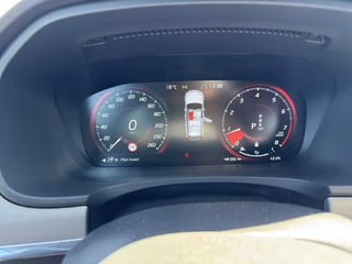 Volvo V90 Hele mooie Volvo V90 2.0 B4 Business Pro. Vol opties - afbeelding nr 13