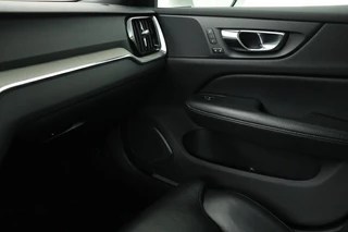 Volvo V60 Volvo V60 2.0 T6 Recharge AWD Inscription | Trekhaak |  Stoel & stuurverwarming | Leder | Camera | Adaptive cruise | Carplay | Memory - afbeelding nr 25