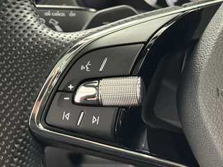 Škoda Kamiq Škoda Kamiq 1.0 TSI Monte Carlo DSG Automaat | Panoramadak | Sportstoelen | Apple Carplay/Android Auto - afbeelding nr 22