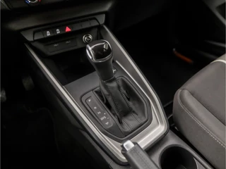 Audi A1 Sportback Audi A1 Sportback 25 TFSI Pro Line Sport Automaat (APPLE CARPLAY, GETINT GLAS, LM VELGEN, SPORTSTOELEN, LANE ASSIST, PARKEERSENSOREN, NIEUWSTAAT) - afbeelding nr 9