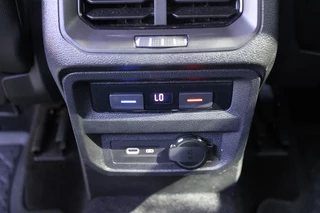 Volkswagen Tiguan Volkswagen Tiguan 1.5 TSI R-Line DSG Virtual/Navi/Leer/360view 