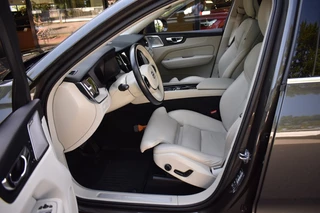 Volvo XC60 Volvo XC60 T5 250pk AWD Inscription | Schuifdak | Bowers&Wilkins - afbeelding nr 10