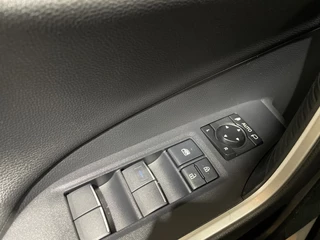 Toyota RAV4 Toyota RAV4 2.5 Hybrid AWD Bi-Tone | Innovation-pakket | Panodak | - afbeelding nr 33