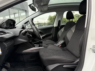 Peugeot 2008 Peugeot 2008 1.2 PureTech Blue Lion Pano,Navi,Pdc,110pk,Airco,Cruise,Lm velgen,4 Nieuwe Banden,Apk tot 07-2026 - afbeelding nr 6