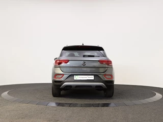 Volkswagen T-Roc Volkswagen T-Roc 1.5 TSI Life Bns | Private Lease 639,- | Navigatie | Camera | K - afbeelding nr 10
