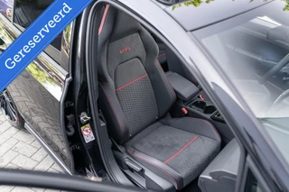 Volkswagen Golf Volkswagen Golf 2.0 TSI GTI Clubsport Akra Pano DSG - afbeelding nr 35