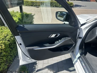 BMW 3 Serie BMW 3 Serie 318i High Executive Dak H&K M-Pakket - afbeelding nr 17